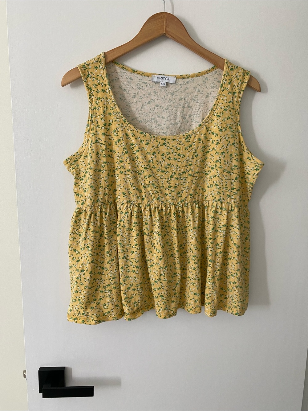 Style & Co. Yellow Green Floral Scoop-Neck Peplum Tank